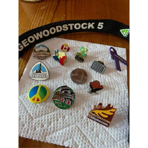 Geocaching Lanyard and Assorted Pens - Picture 2 of 6